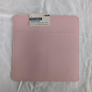 NWT Elegant baby pink Scalloped foldable mouse pad for office or school 8x8